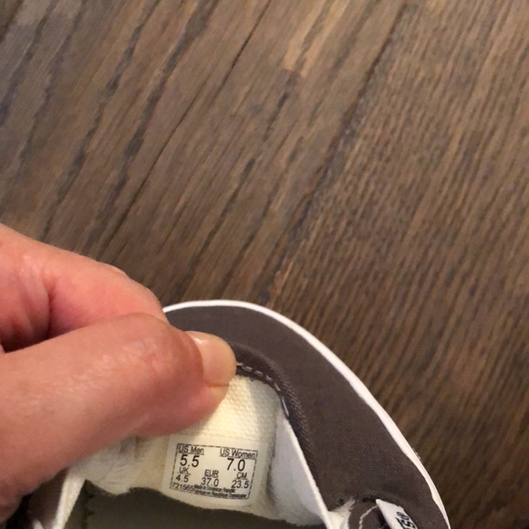 Vans - Picture 8 of 8